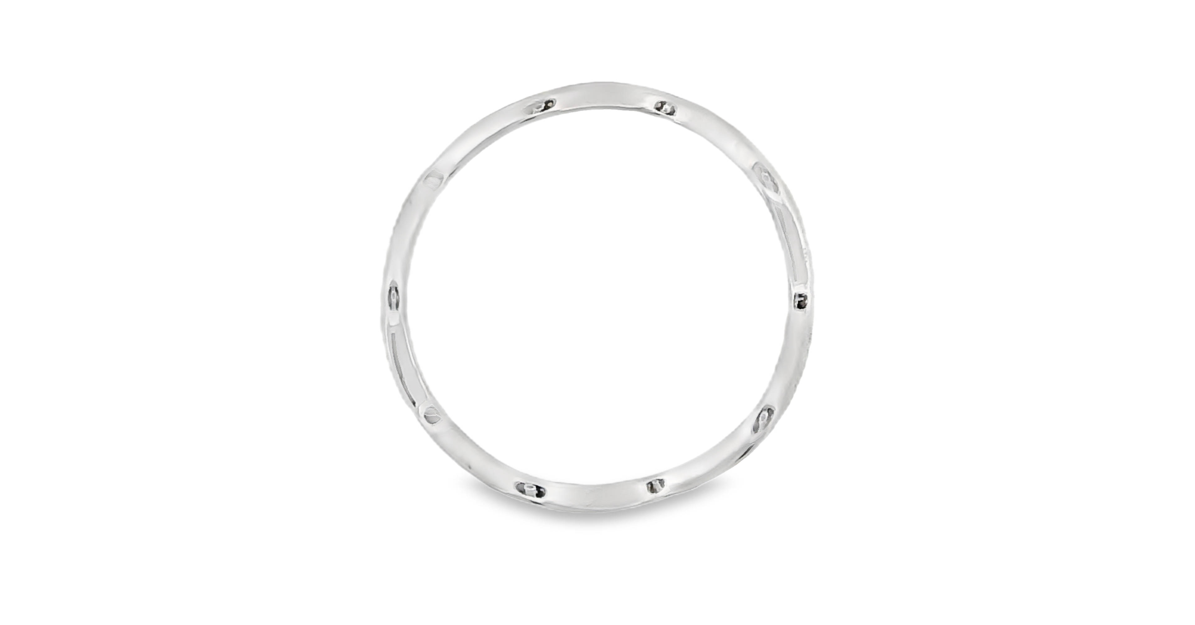 Wave Design Ring in Silver