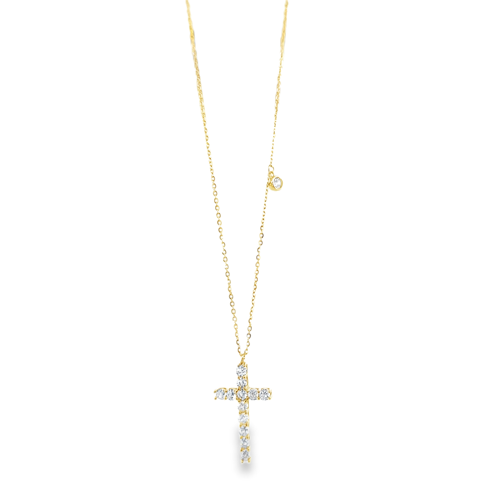 Round Claw Setting Cross Pendant Necklace in Gold
