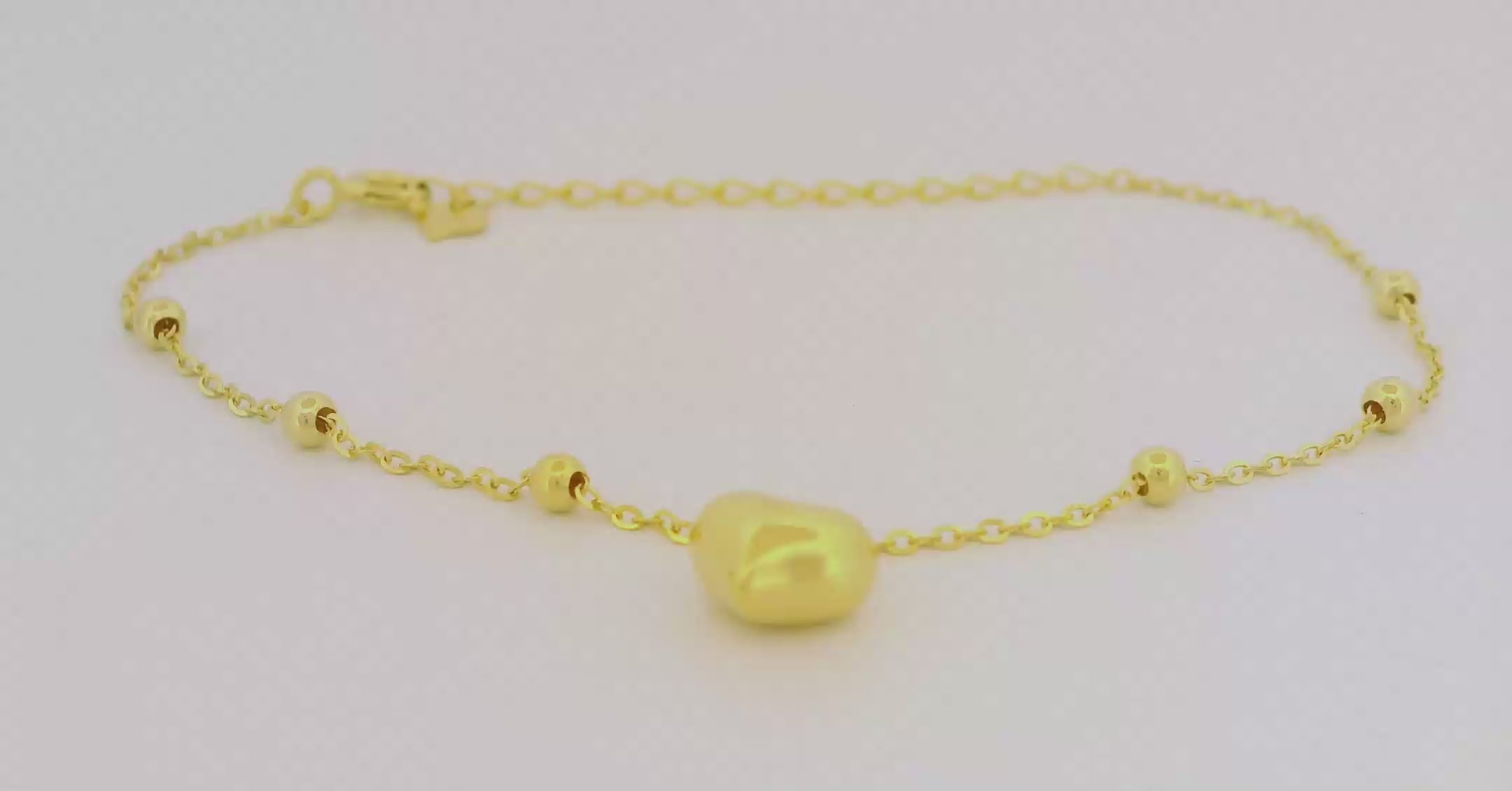 Full Heart Bracelet in Gold